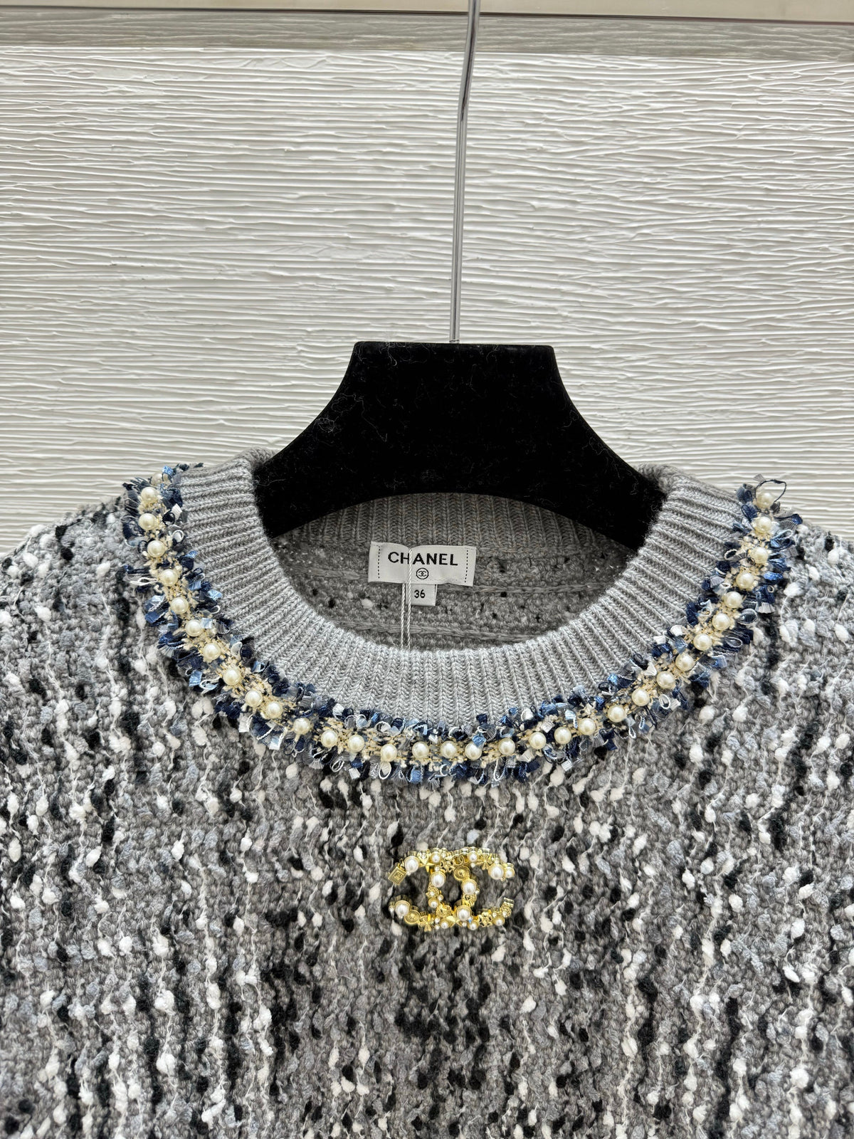 Jacquard beaded round neck knitted long sleeves