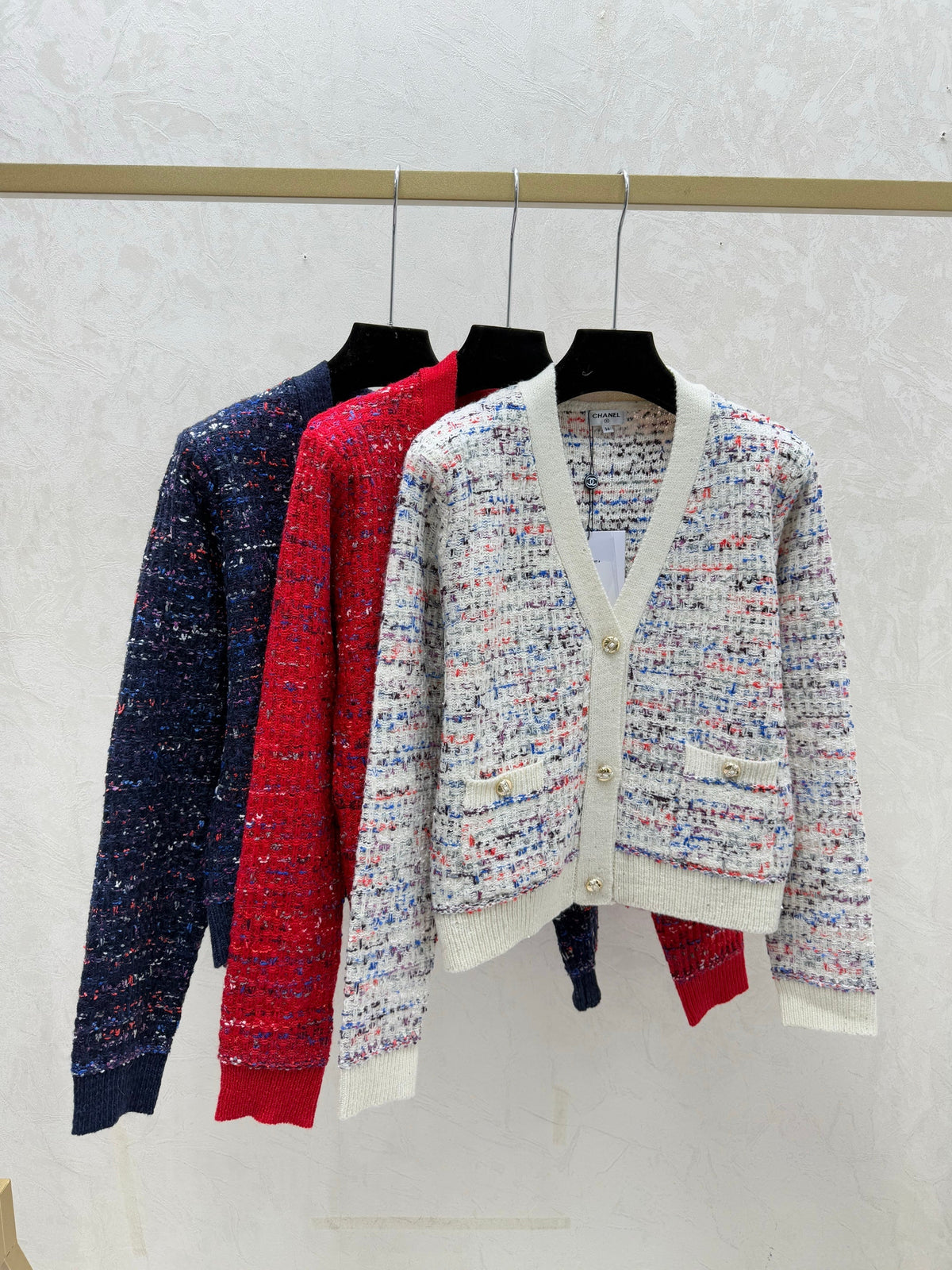 Color-blocked minimalist V-neck knit long-sleeved cardigan