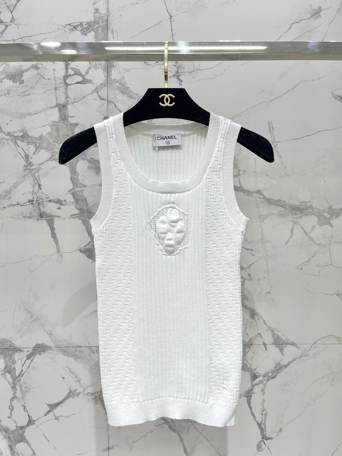Stretch Fit Diamond Pattern Knit Vest
