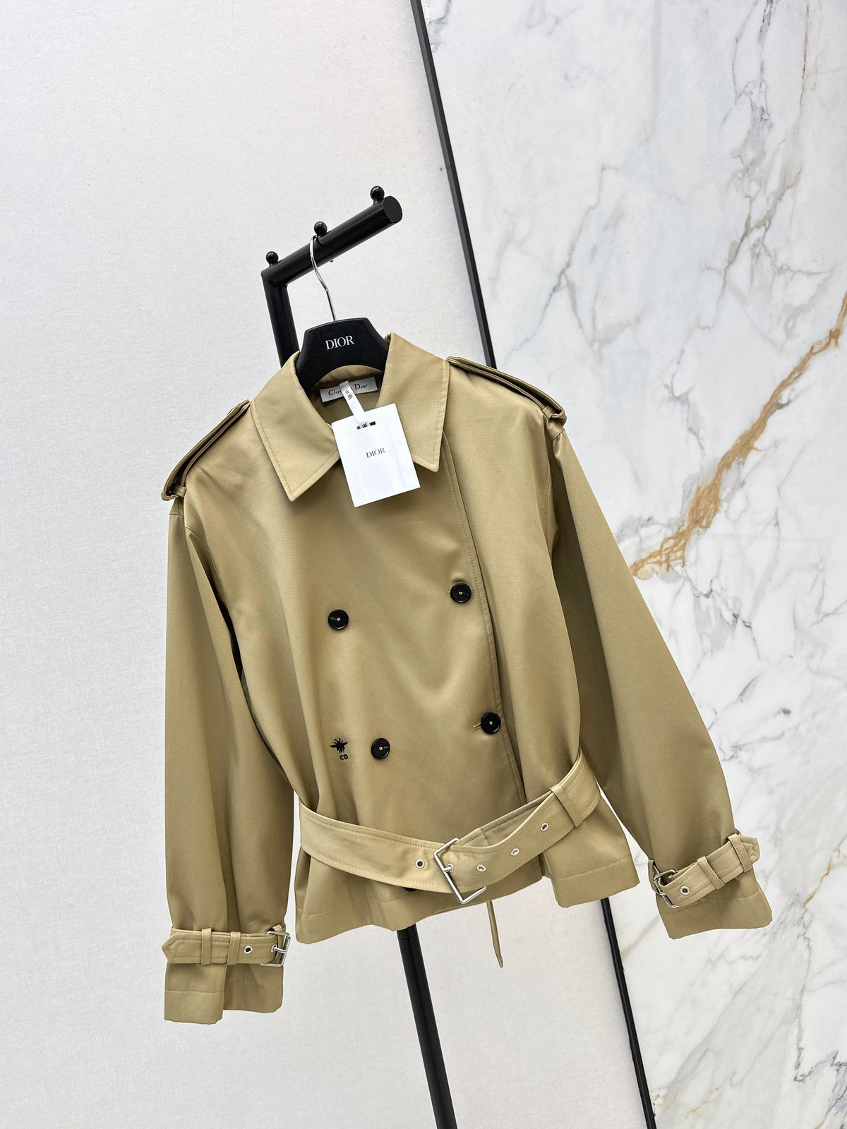 Short trench coat with bee embroidery