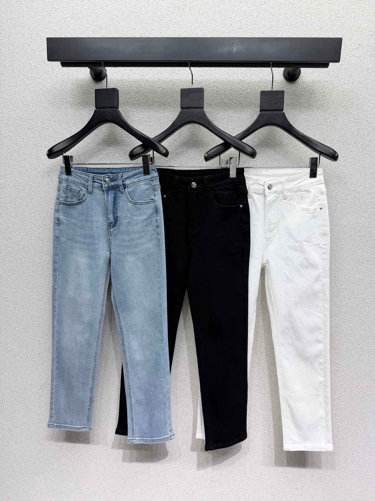 High-waisted stretch cropped cigarette pants