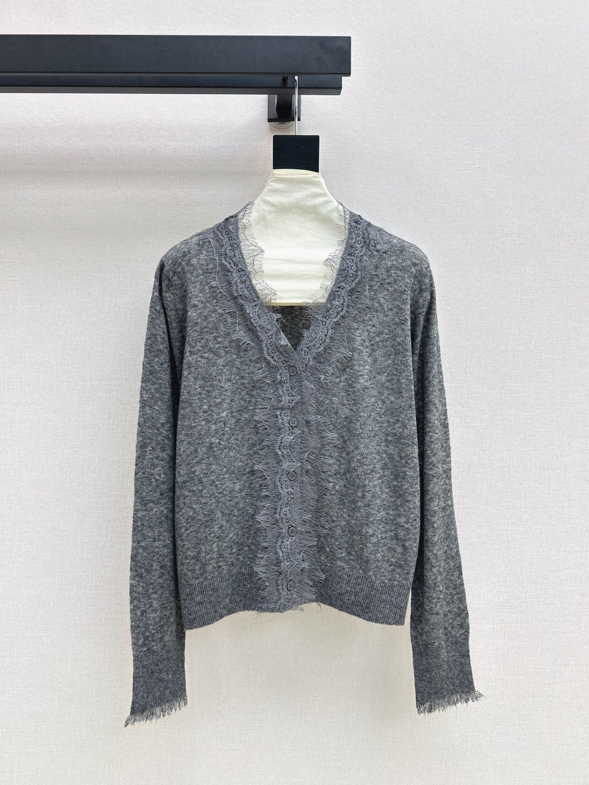 26 Fall/Winter Latest Lace Patchwork Cardigan