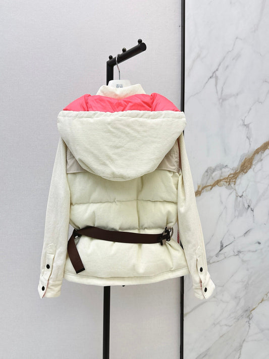 26Latest Autumn/Winter Short HoodedLatest Autumn/Winter Short Hooded Down Jacket with Detachable Sleeves with Detachable Sleeves