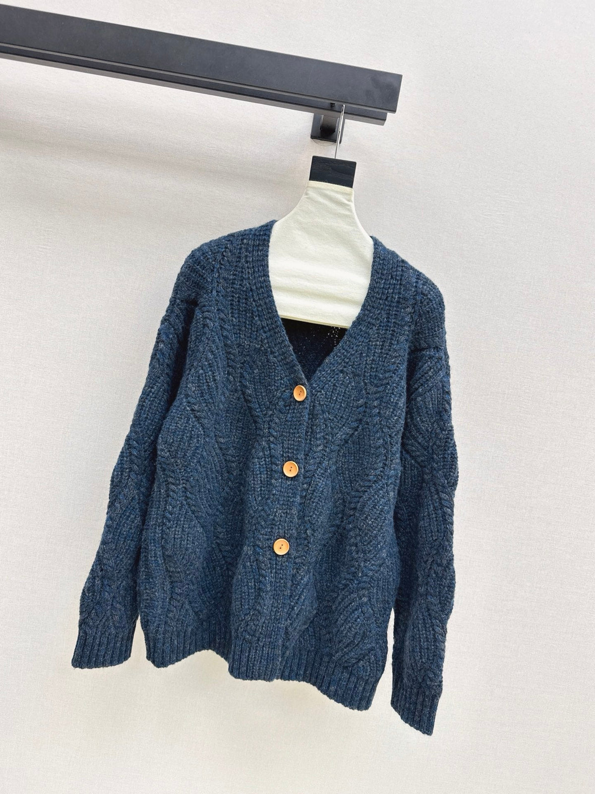 26Latest Autumn/Winter Premium Solid-Color Textured V-Neck Knit Cardigan