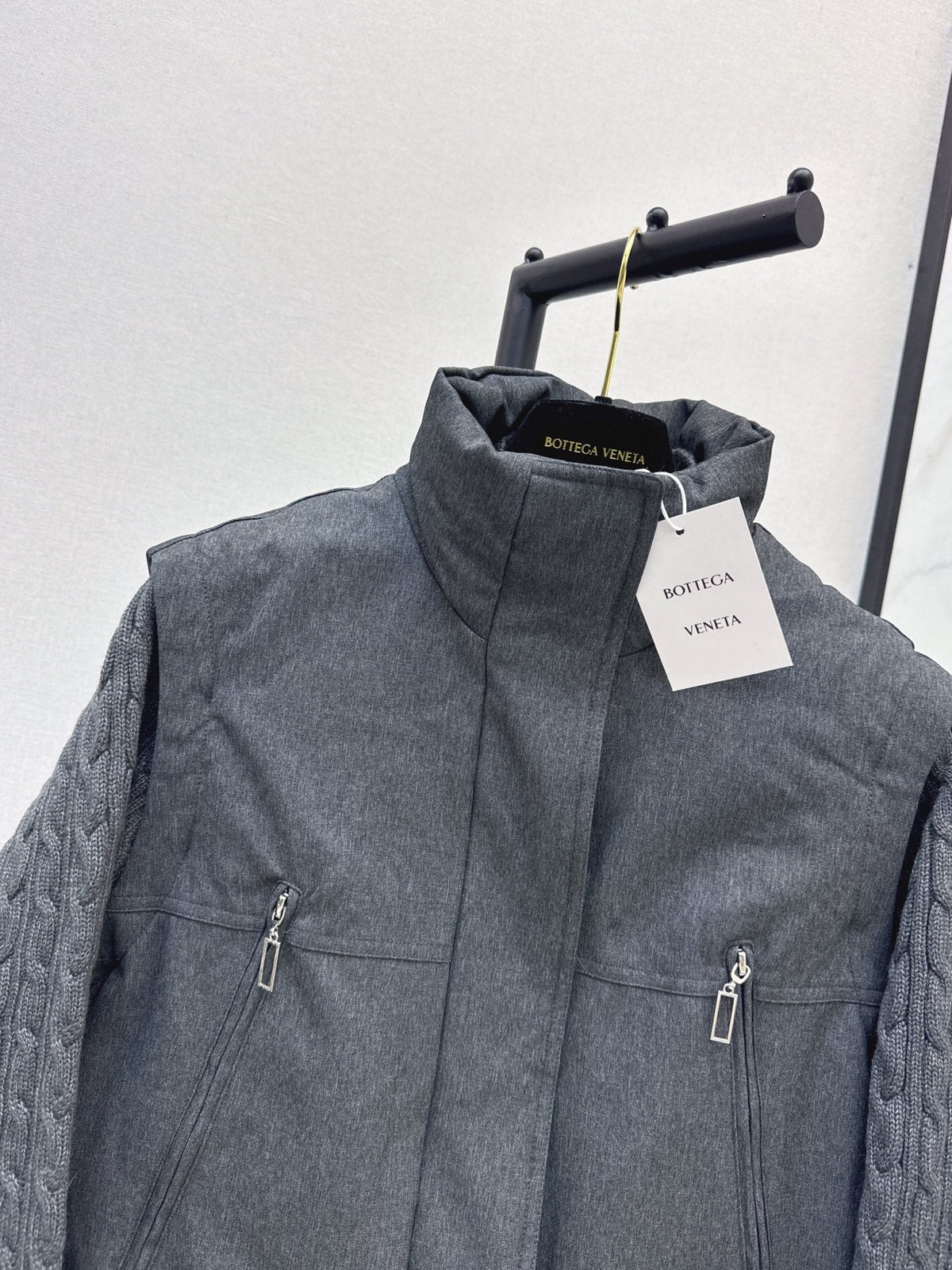 26Latest Autumn/Winter 2-Piece Set: Down Vest with Detachable Sleeves