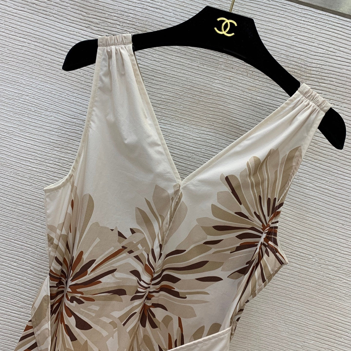 26 New Elegant Sleeveless Dress