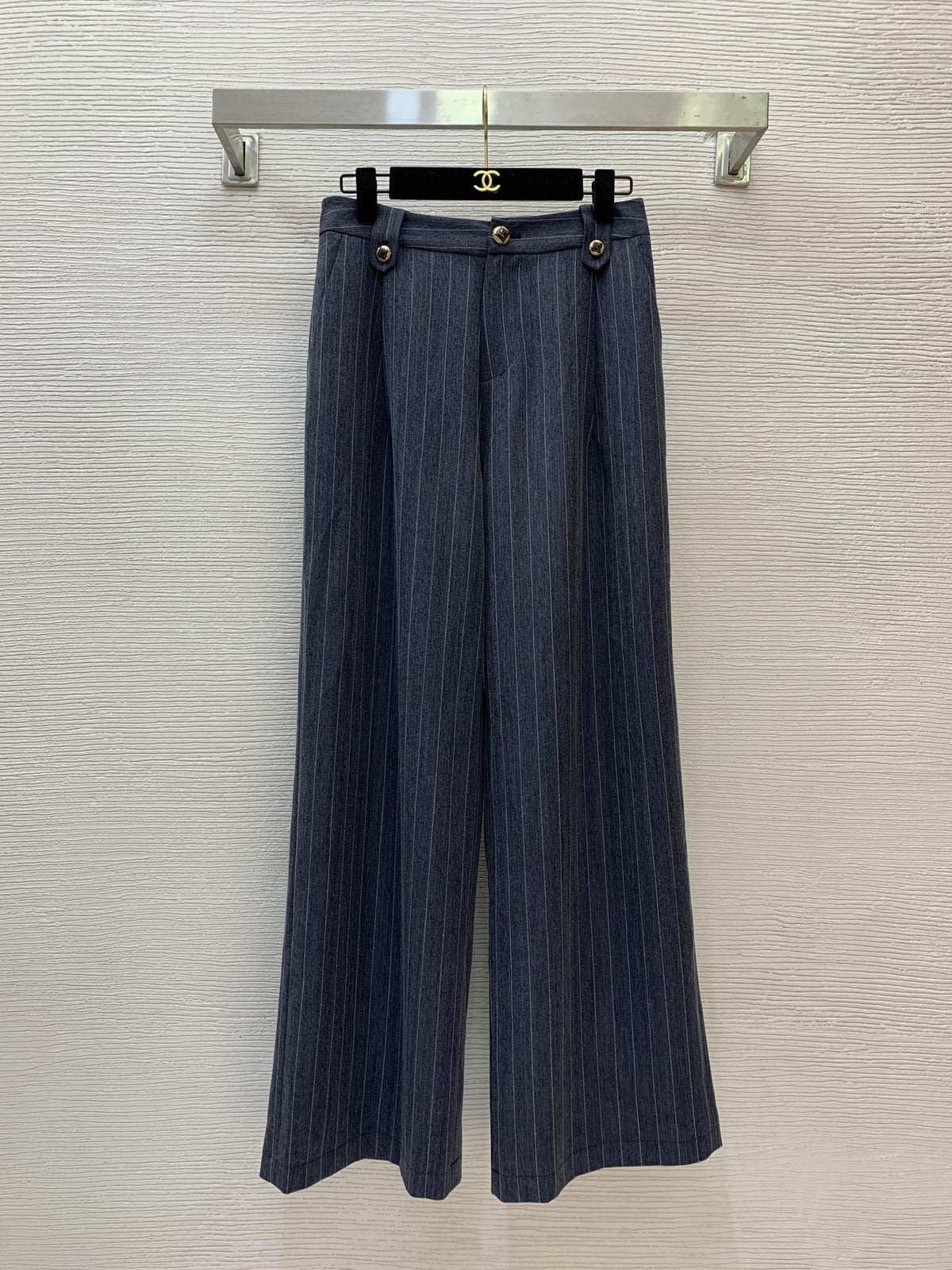26New Commuter-Style Two-Piece Set