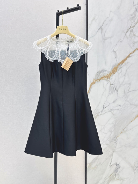 26FW New Sleeveless Dress with Lace-Panel Detail π€