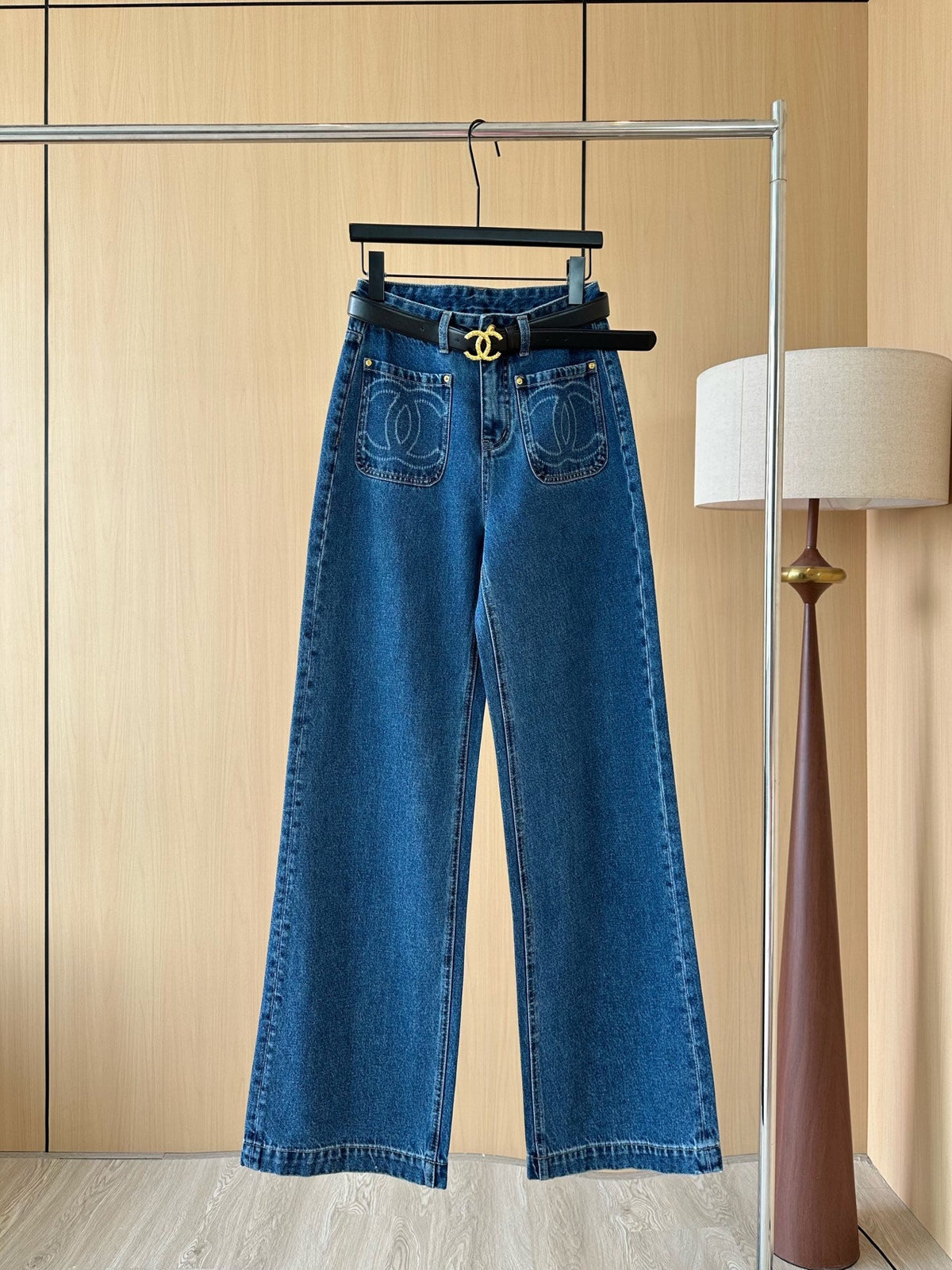 Double-Pocket Decorative Jeans [With Belt]