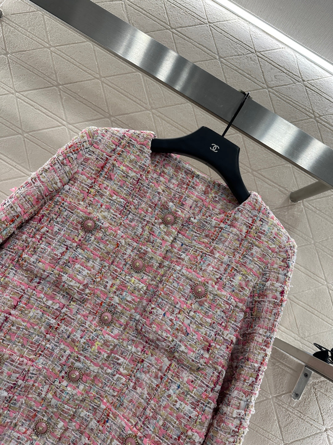 This slubby round-neck dress jacket
