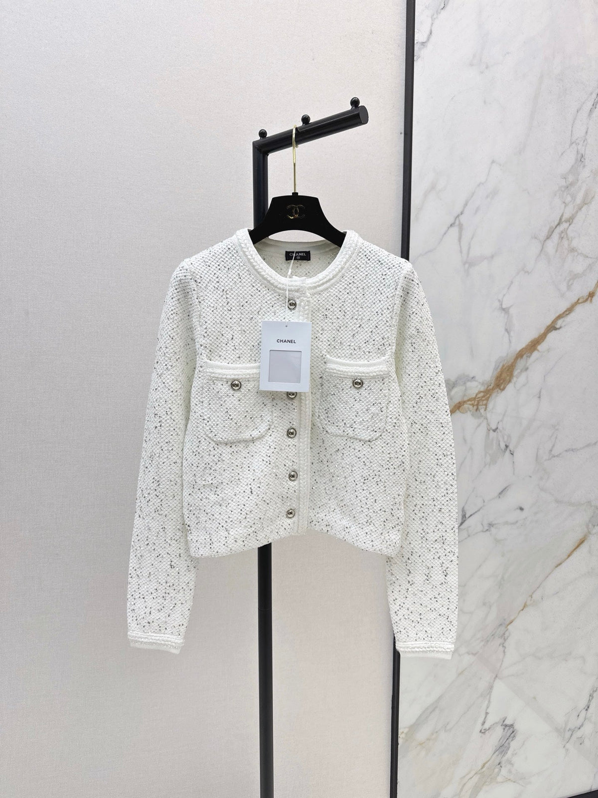 Exquisite sequined short cardigan