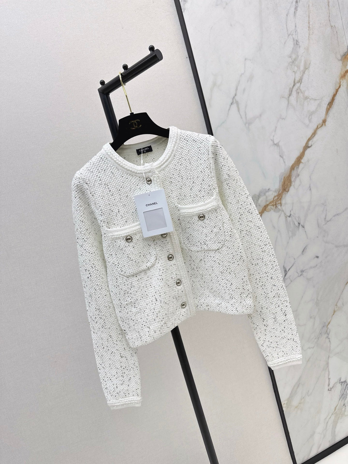 Exquisite sequined short cardigan