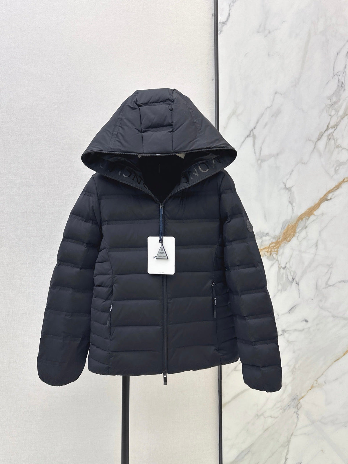 26Latest Autumn/Winter Hooded Down Jacket with Dual Pockets