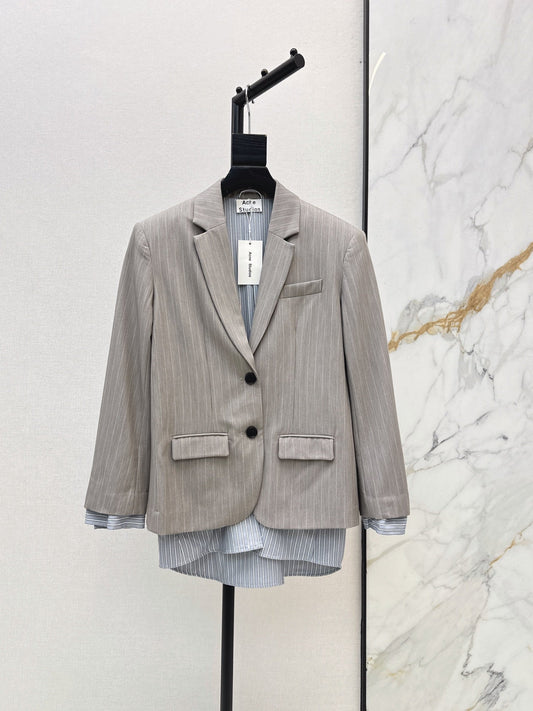 26Latest Autumn/Winter "Faux-Layered" Grey Striped Blazer