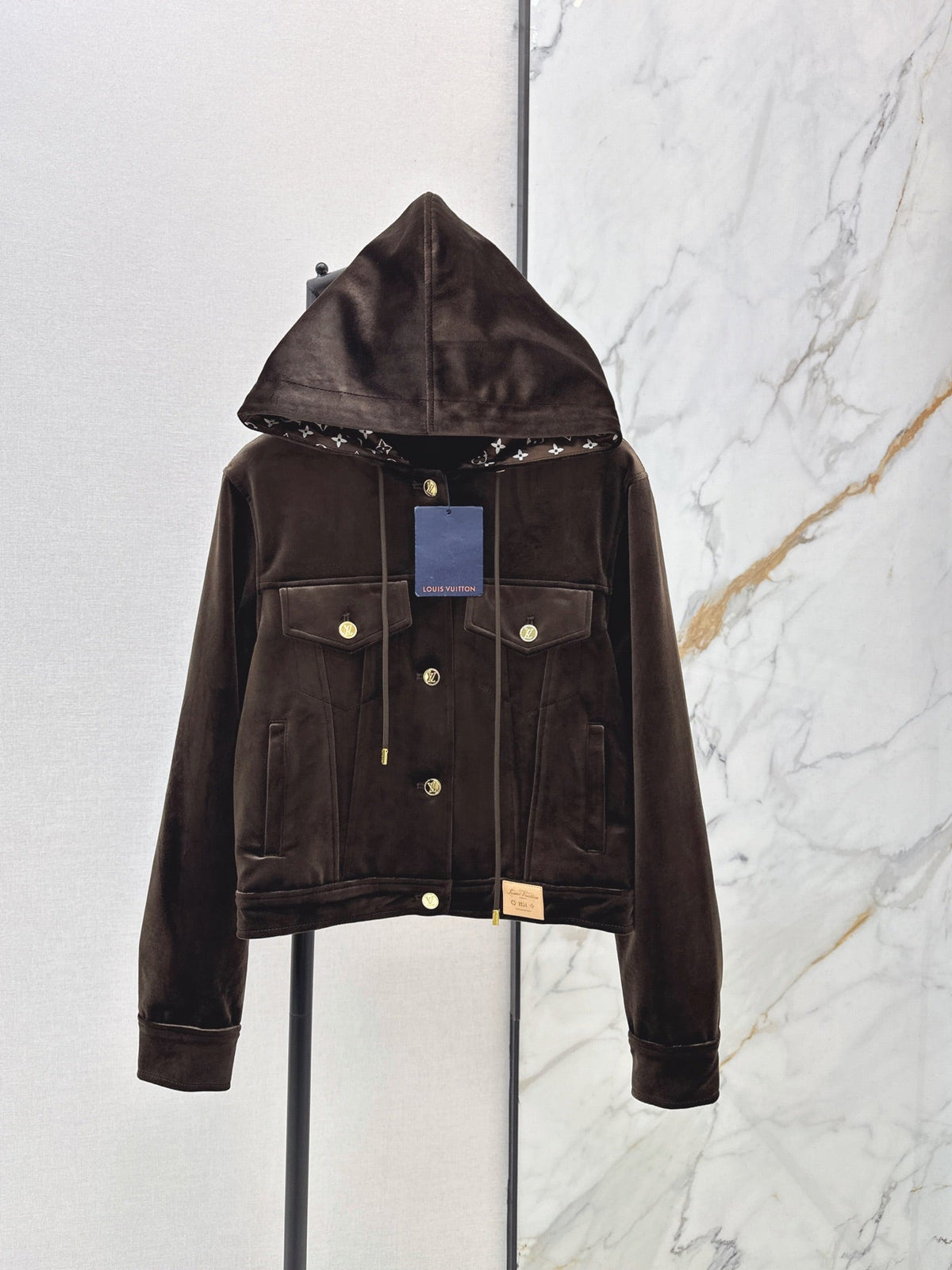 26Latest Autumn/Winter Casual Hooded Jacket with Logo Monogram Lining