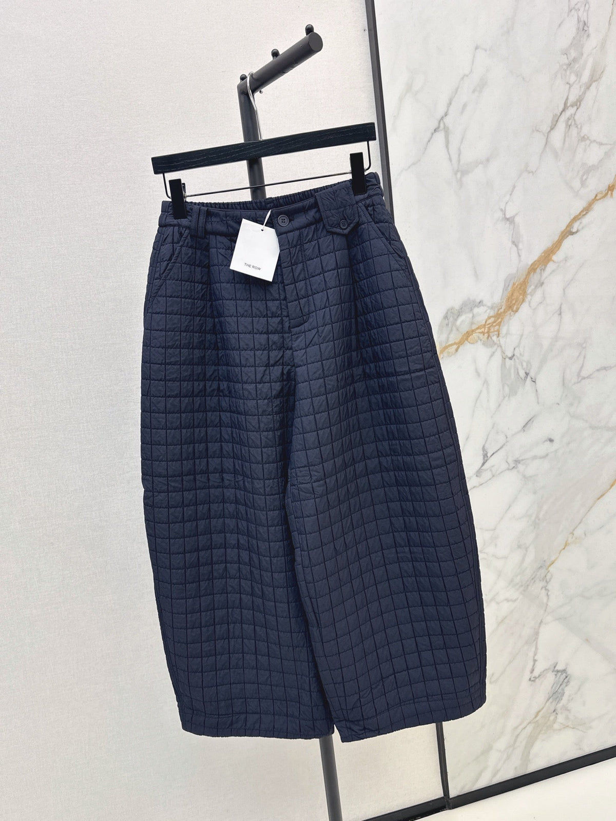 26Latest Autumn/Winter Quilted Plaid Cropped Padded Trousers