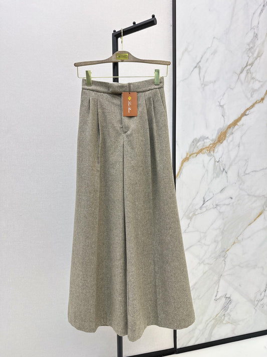 26Latest Autumn/Winter Plaid Trousers: Sophisticated, Stylish, and Sharp