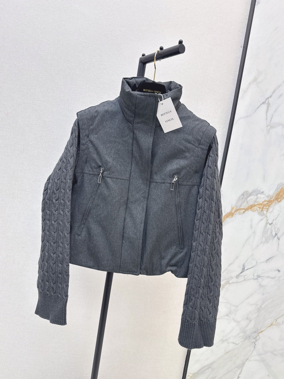 26Latest Autumn/Winter 2-Piece Set: Down Vest with Detachable Sleeves
