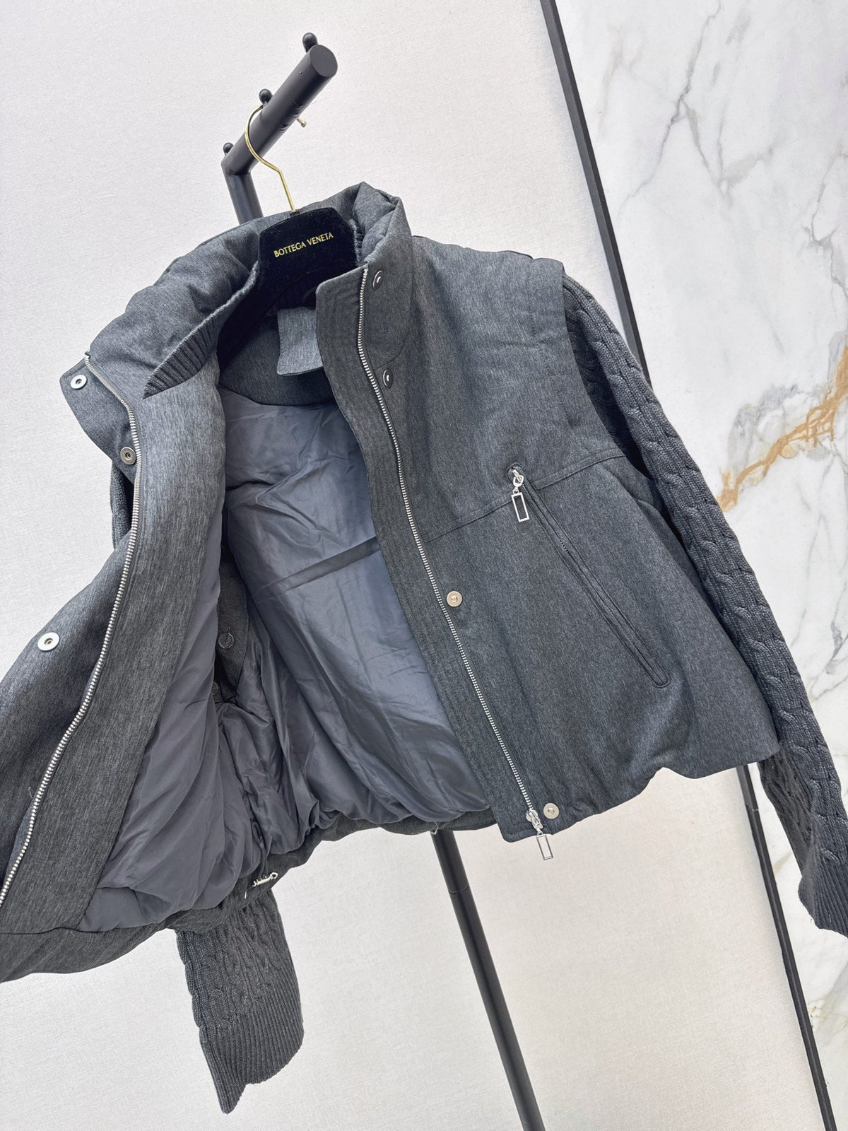 26Latest Autumn/Winter 2-Piece Set: Down Vest with Detachable Sleeves