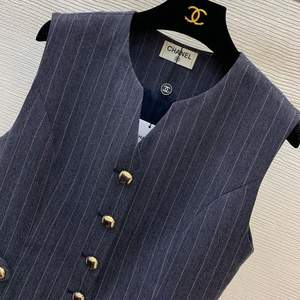 26New Commuter-Style Two-Piece Set