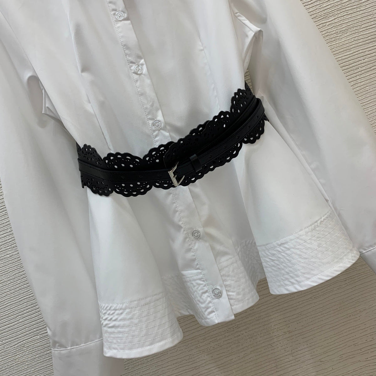 26New Long-Sleeve Shirt/Top – Includes Black Waist Belt
