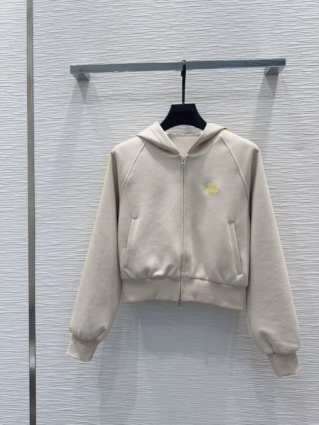 Casual 26Two-Piece Set: Long-Sleeve Hooded Jacket and Trousers with Embroidered Logo