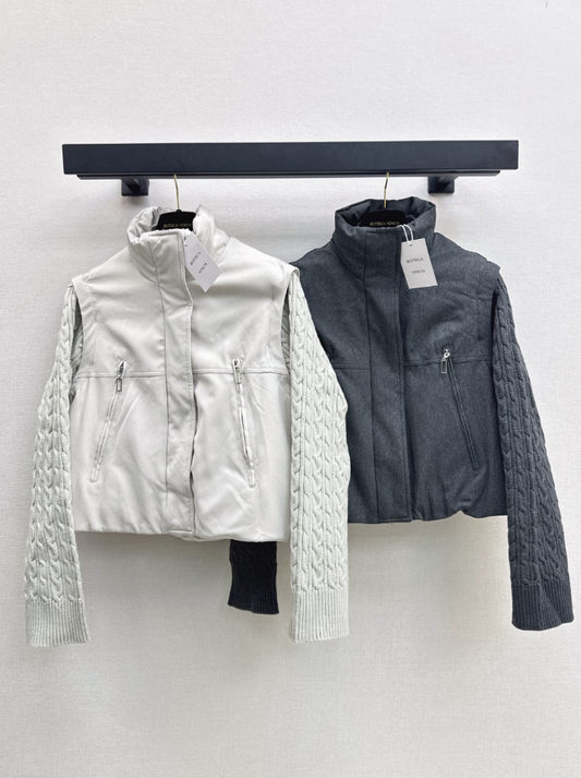 26Latest Autumn/Winter 2-Piece Set: Down Vest with Detachable Sleeves